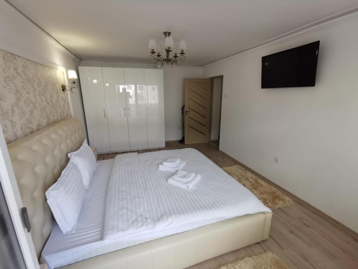 Apartament Gold Luxury Tîrgu Ocna エクステリア 写真